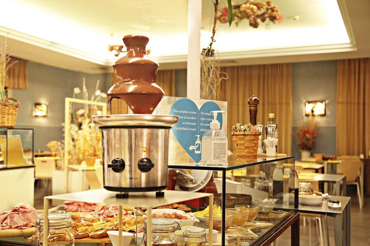 Hotel Corallo Римини Экстерьер фото