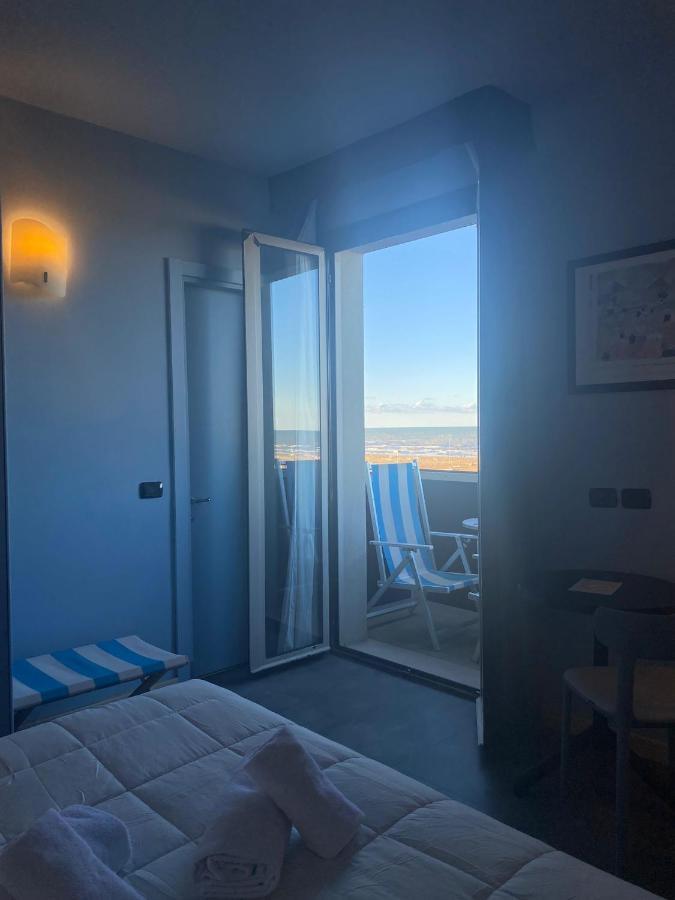 Hotel Corallo Римини Экстерьер фото