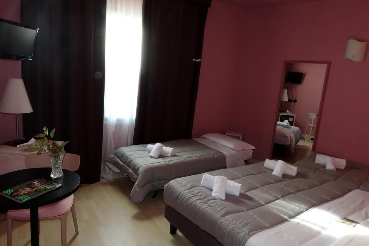 Hotel Corallo Римини Экстерьер фото