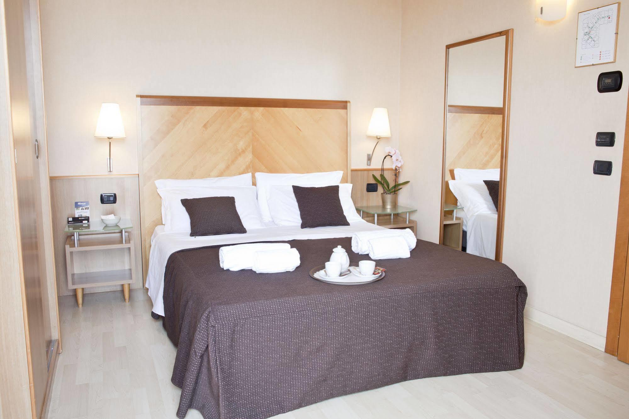 Hotel Corallo Римини Экстерьер фото