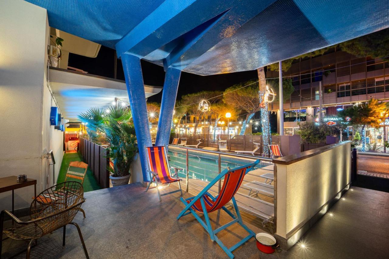 Hotel Corallo Римини Экстерьер фото